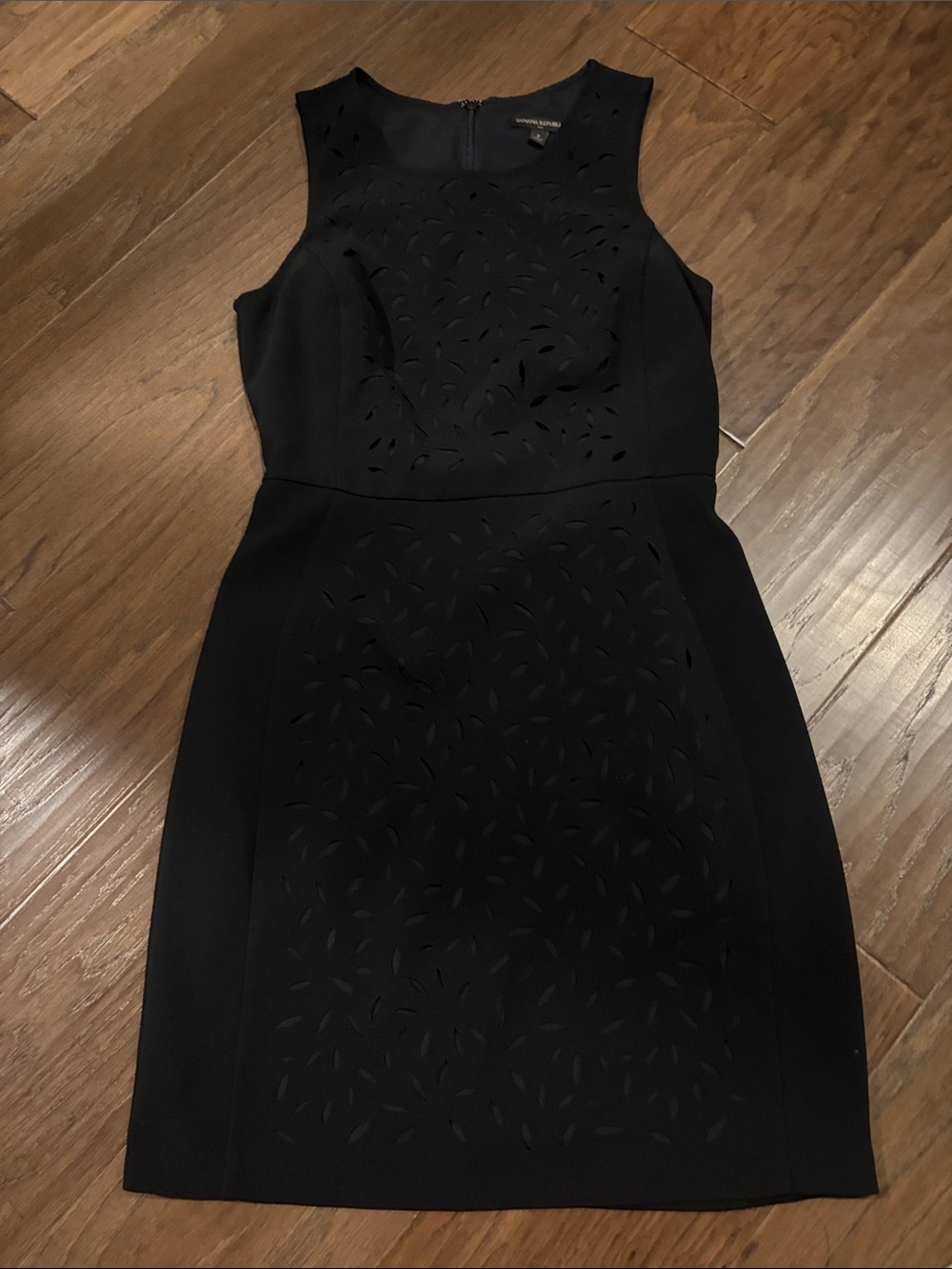 Banana Republic Black Sleeveless Laser-Cut Sheath Dress